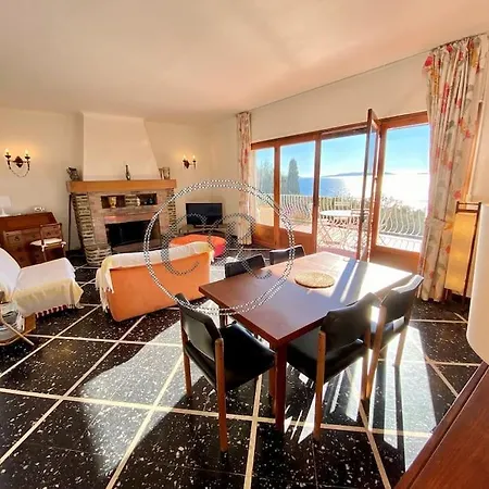 Holiday home Belle Piscine Vue *